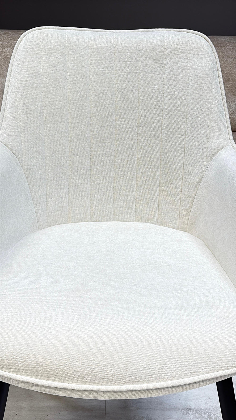 Chaise Monaco Design Velours Blanc – Pieds Métal Noir